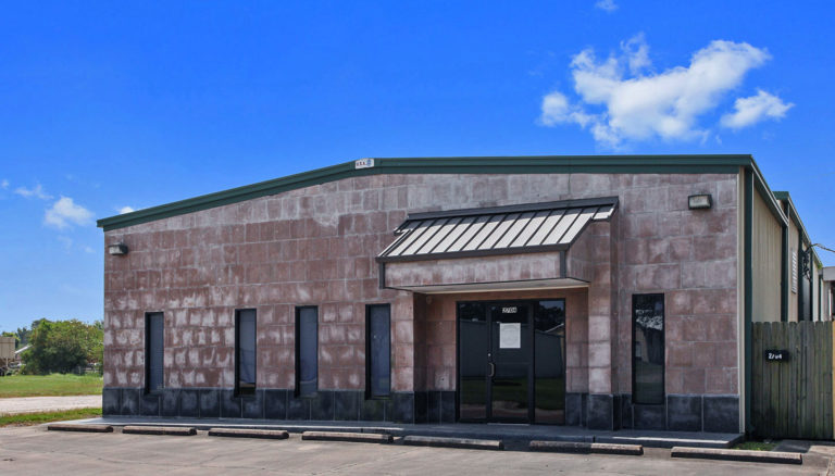2704 Pine Drive